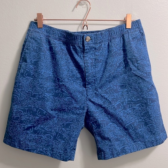 Vineyard Vines 7 Inch Tonal Printed Jetty Shorts Fish Print Men's Size L - Picture 1 of 7